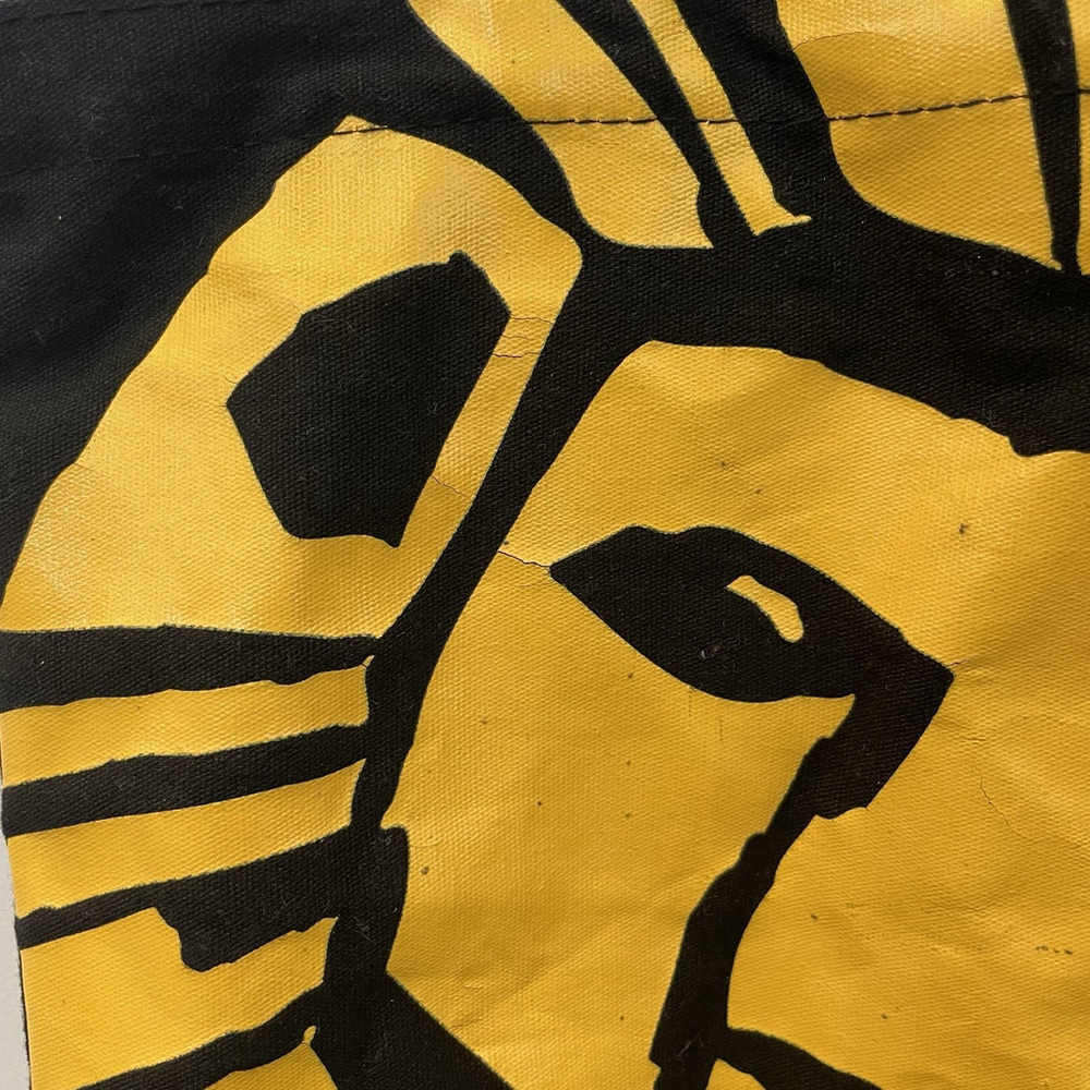 DISNEY THE LION KING BROADWAY MUSICAL 13” CANVAS TOTE BAG BLACK SIMBA MUFASA - Picture 4 of 7